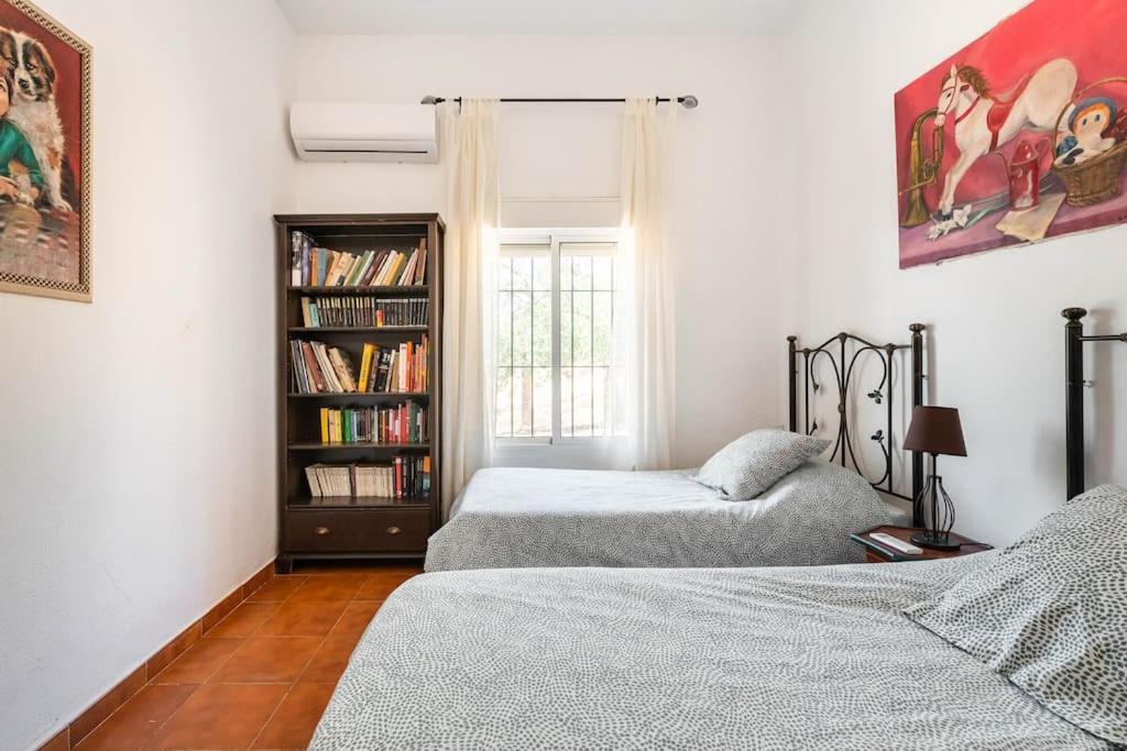 Casa Rural Navalonguilla Con Piscina ซานตาโอลาญา เดล กาลา ภายนอก รูปภาพ