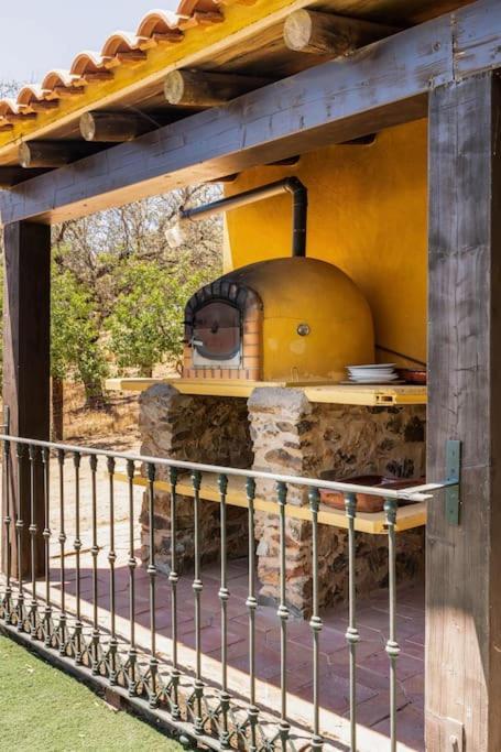 Casa Rural Navalonguilla Con Piscina ซานตาโอลาญา เดล กาลา ภายนอก รูปภาพ