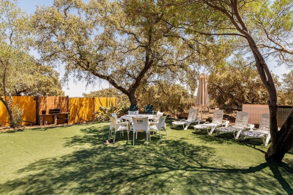 Casa Rural Navalonguilla Con Piscina ซานตาโอลาญา เดล กาลา ภายนอก รูปภาพ