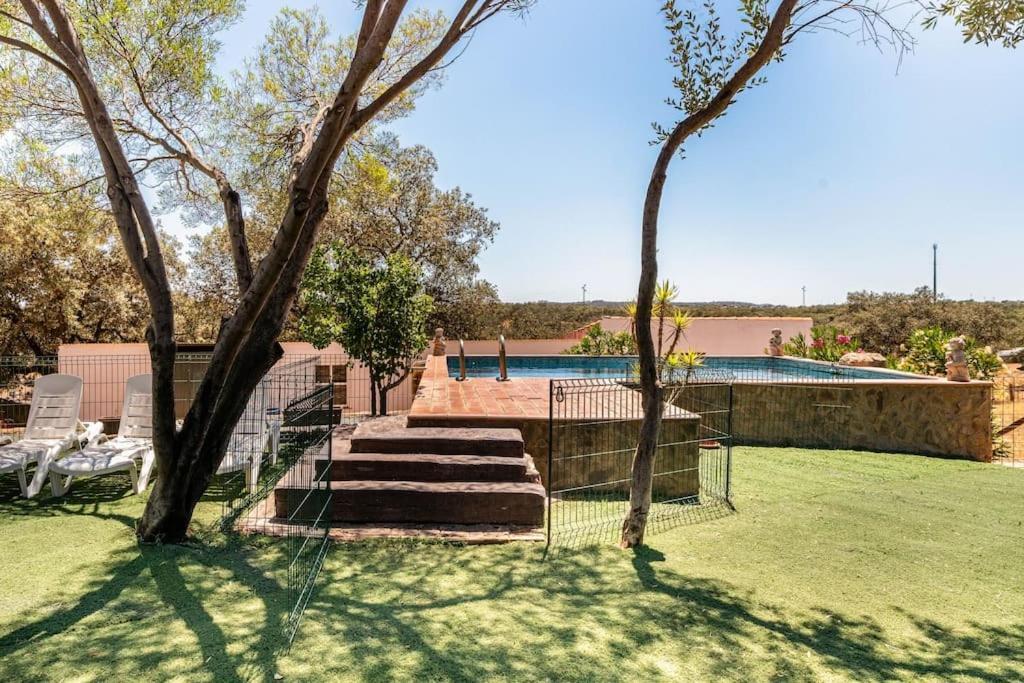 Casa Rural Navalonguilla Con Piscina ซานตาโอลาญา เดล กาลา ภายนอก รูปภาพ